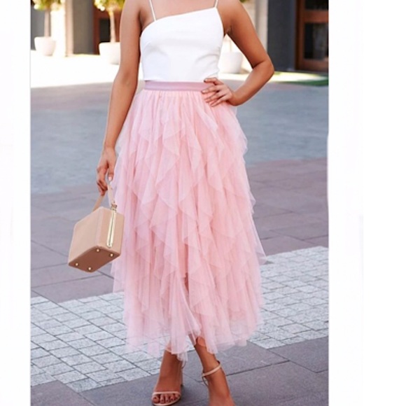 HauteCakes Boutique Dresses & Skirts - Fabulous pink tulle maxi skirt